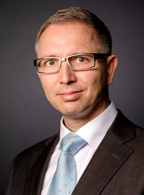 Dr. Dr. Sven Fikenzer