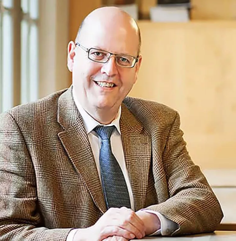 Prof. PhDr. Uli Rothfuss