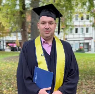 Absolvent Michael Peters