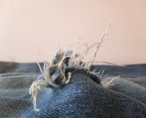 Fastfashion Jeans? © Kathrin Rothenberg-Elder, 2022